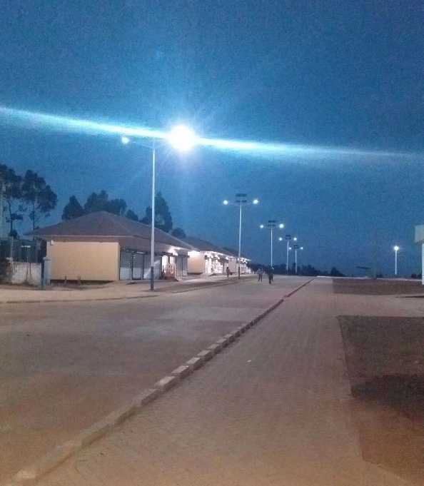 怀化市非洲科特迪瓦太阳能路灯工程